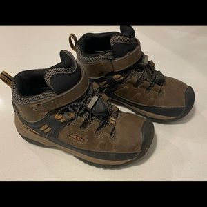 Keen toddler boys hiking shoe